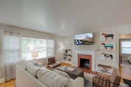 617 Stratford Dr